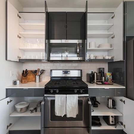 Aurelien Spacious Apartments In The Heart Of Gold Coast Чикаго Екстер'єр фото