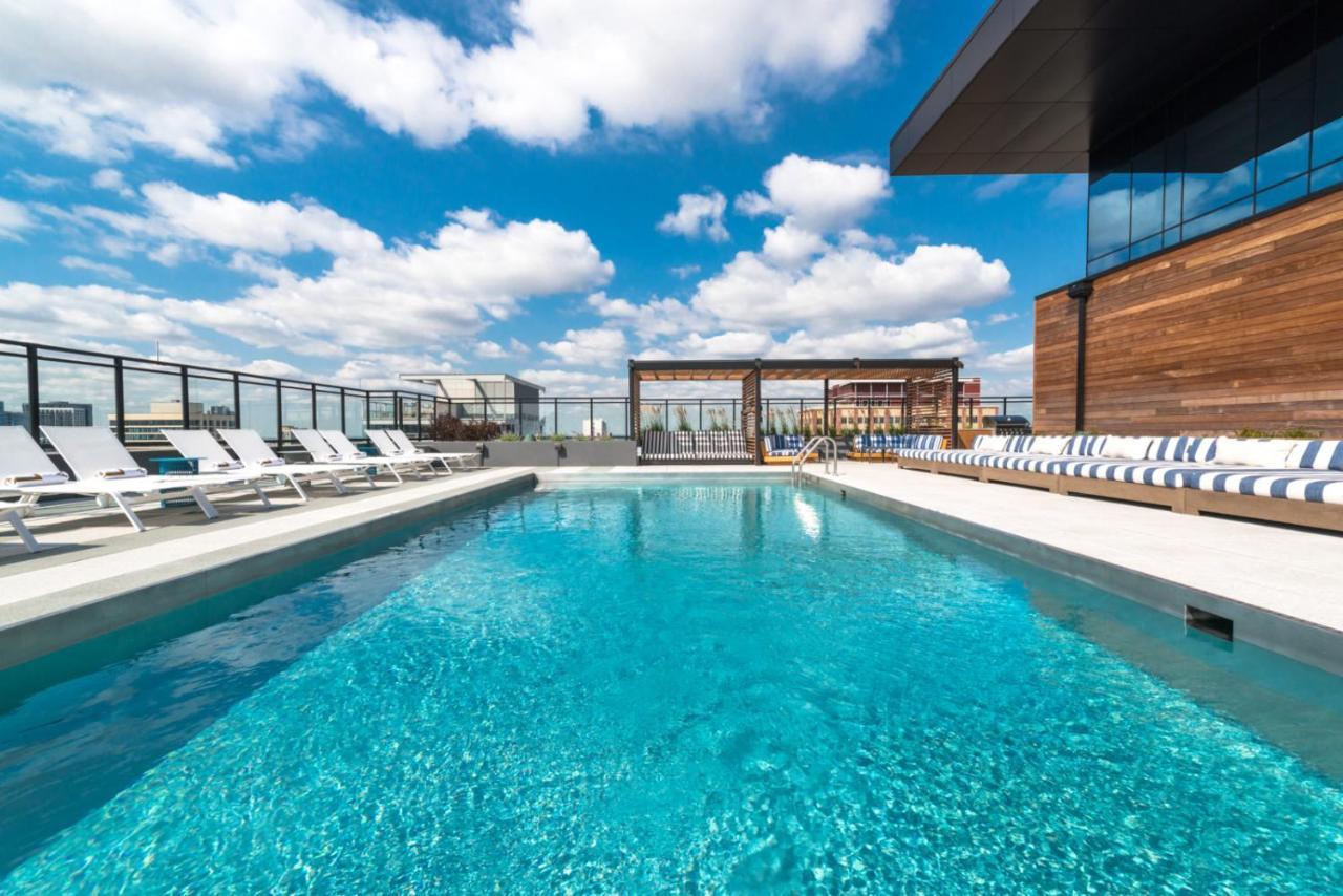 Aurelien Spacious Apartments In The Heart Of Gold Coast Чикаго Екстер'єр фото