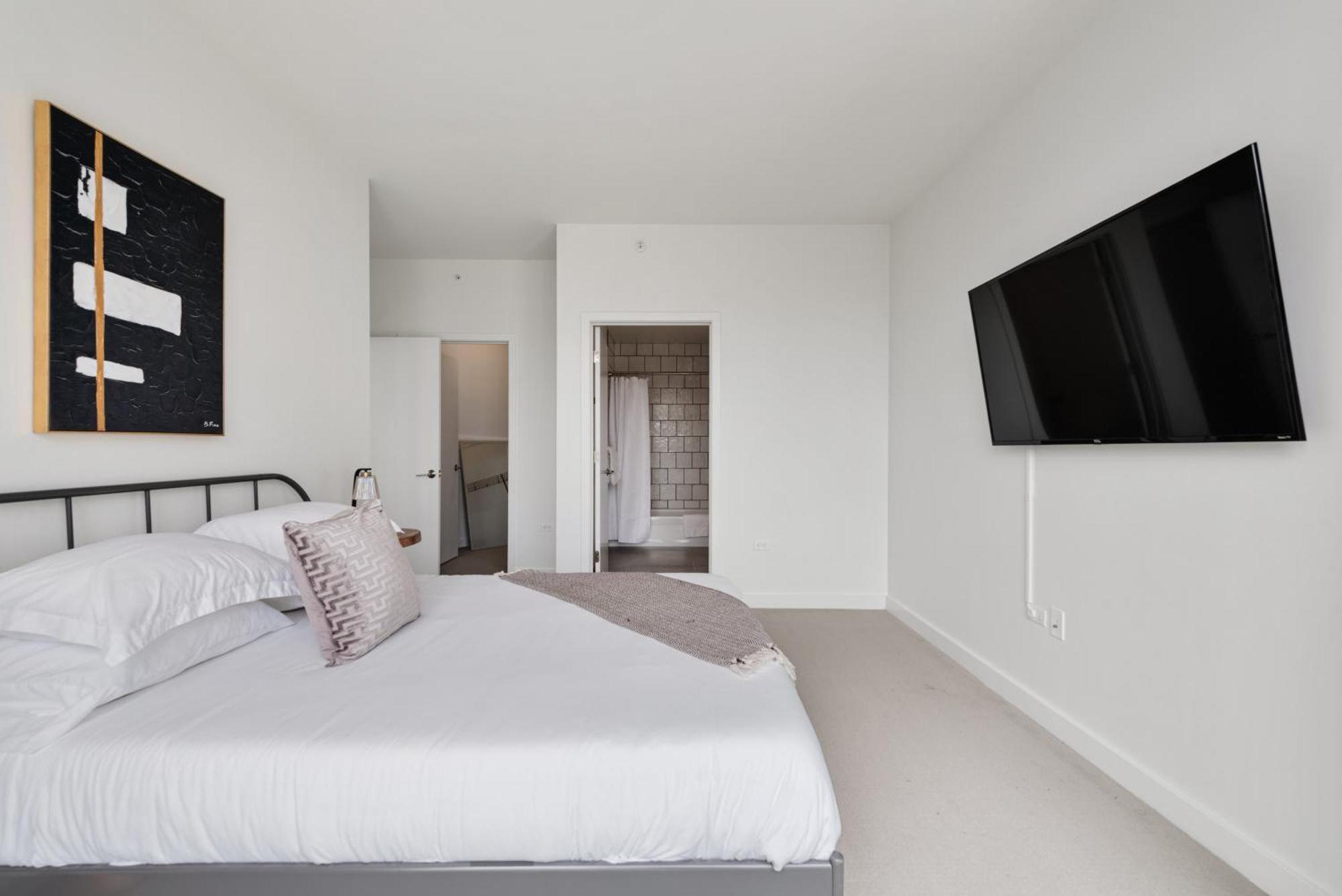 Aurelien Spacious Apartments In The Heart Of Gold Coast Чикаго Екстер'єр фото