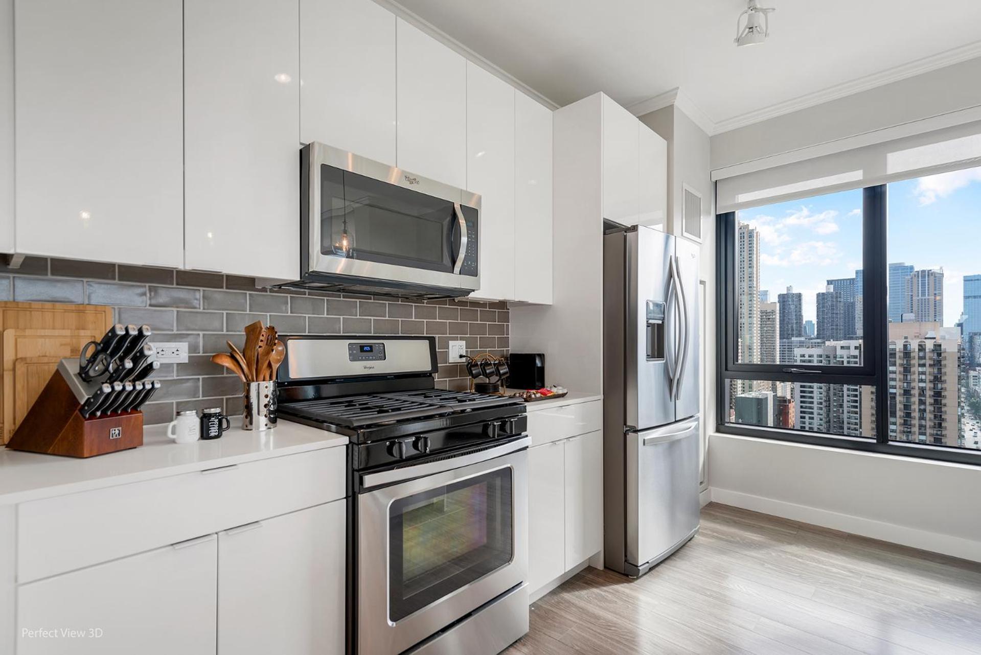 Aurelien Spacious Apartments In The Heart Of Gold Coast Чикаго Екстер'єр фото