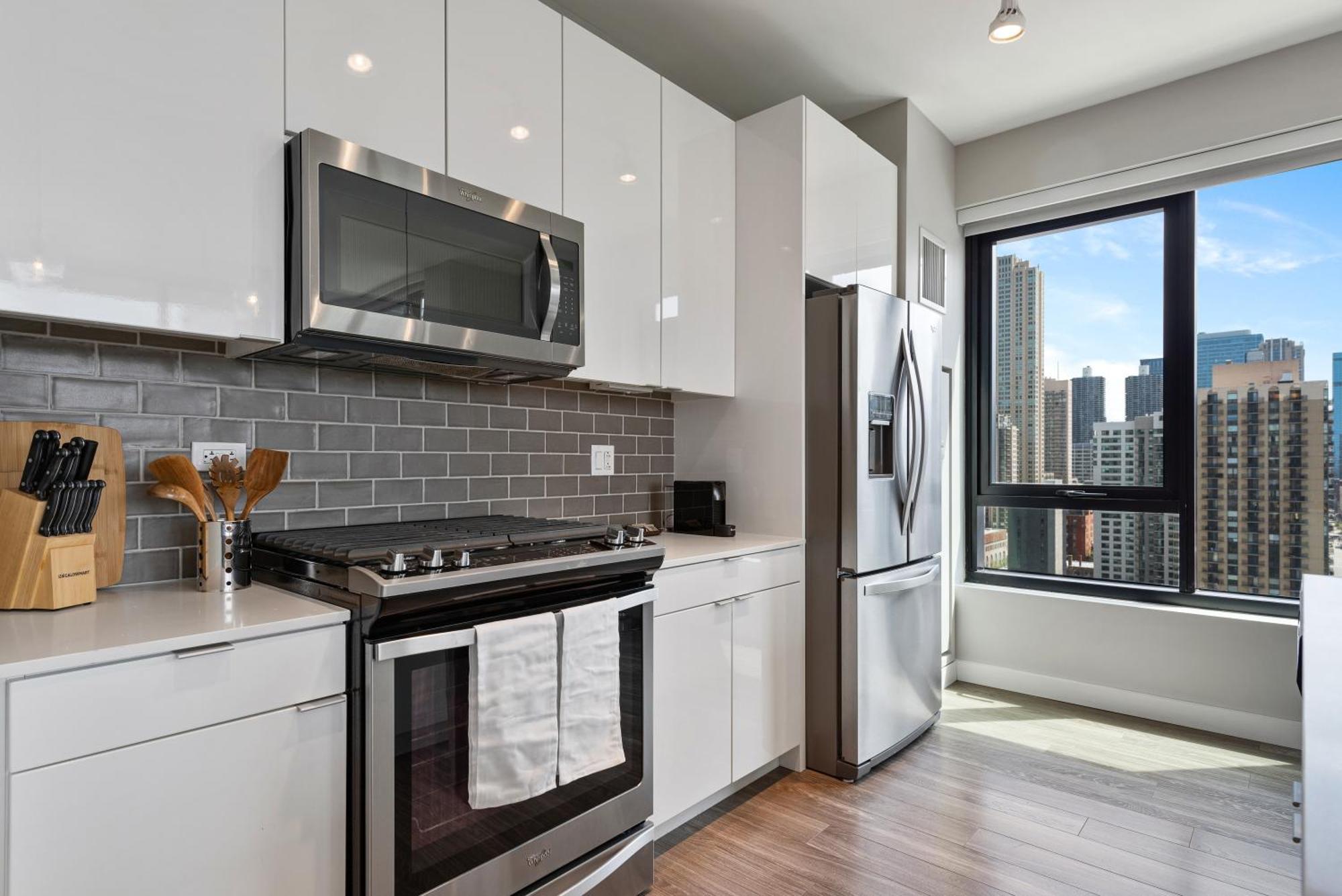 Aurelien Spacious Apartments In The Heart Of Gold Coast Чикаго Екстер'єр фото