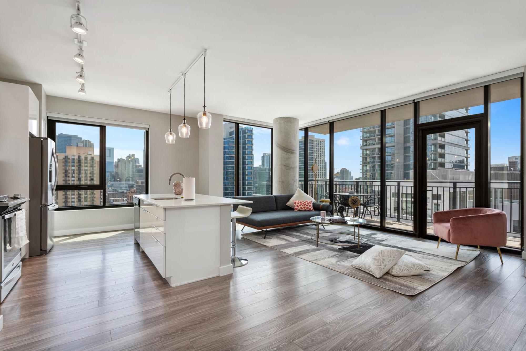 Aurelien Spacious Apartments In The Heart Of Gold Coast Чикаго Екстер'єр фото