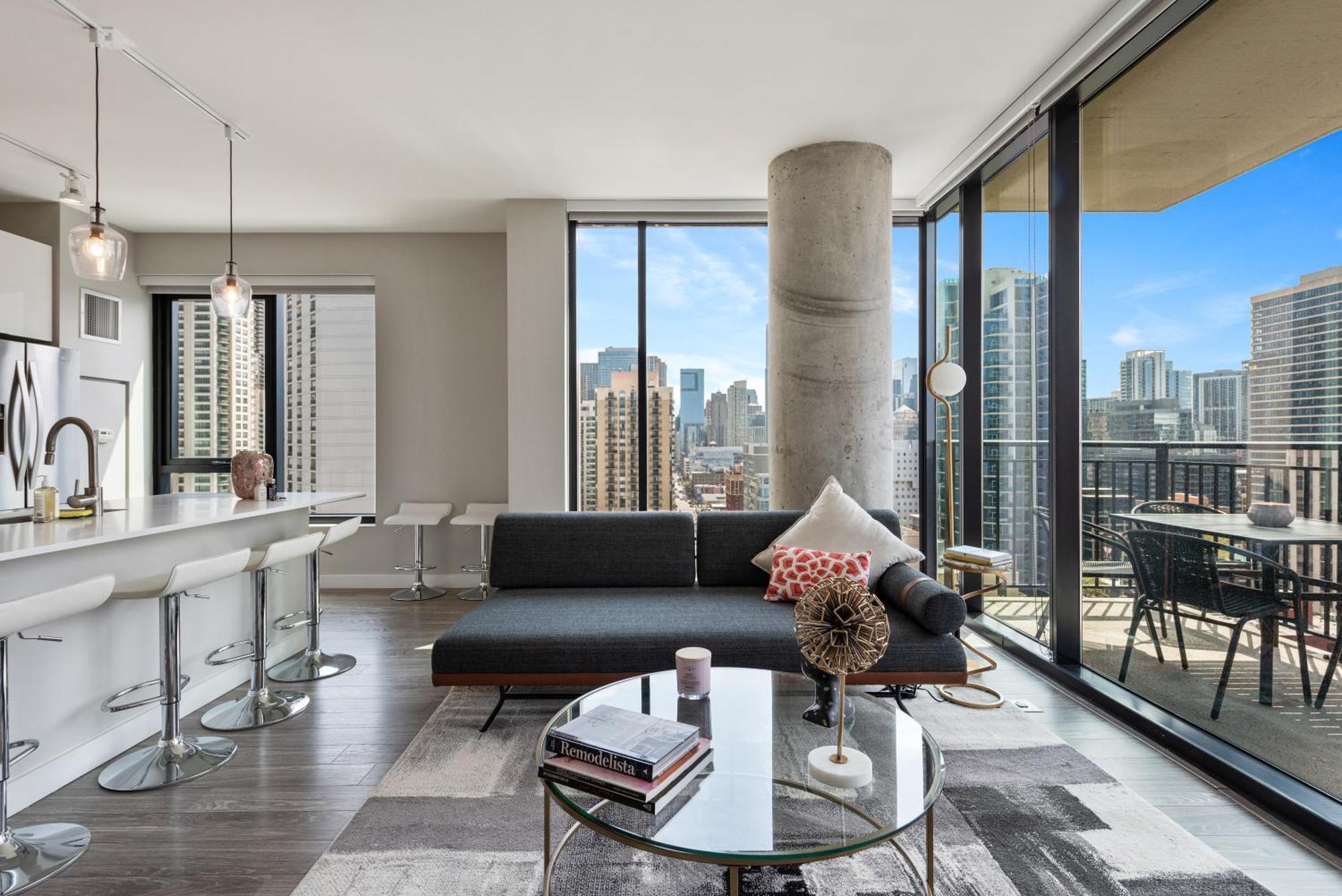 Aurelien Spacious Apartments In The Heart Of Gold Coast Чикаго Екстер'єр фото